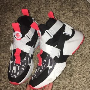 “just do it” nike huaraches